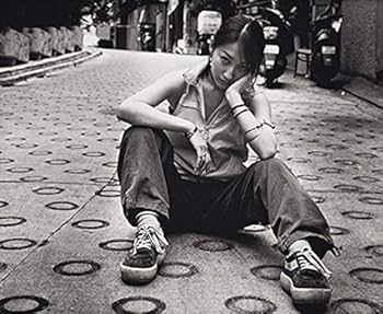 Amazon.co.jp: 溝口良夫写真集『ホタル』 : 本